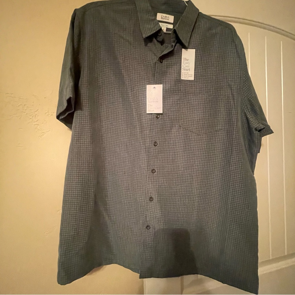 Men's Green Shirt